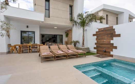 Detached Villa for sale in Dolores