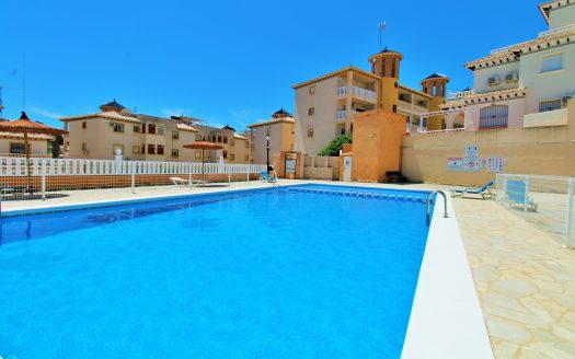Townhouse for sale in Cabo Roig