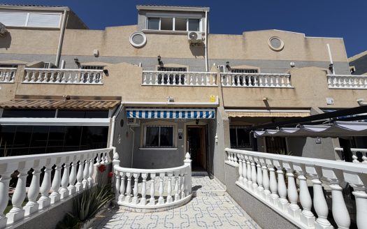 Townhouse for sale in Playa Flamenca
