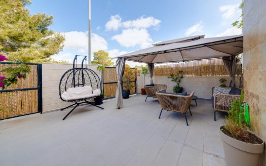 house for sale in Villamartin