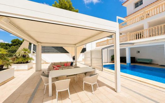 Villa for sale in Dehesa de campoamor