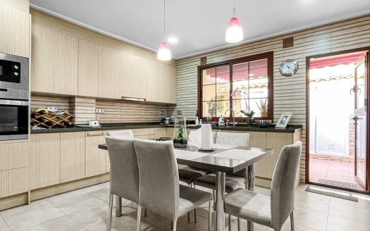 Townhouse for sale in Torrevieja