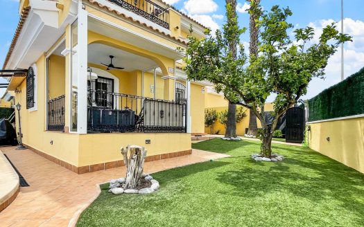 Detached Villa for sale in Orihuela Costa