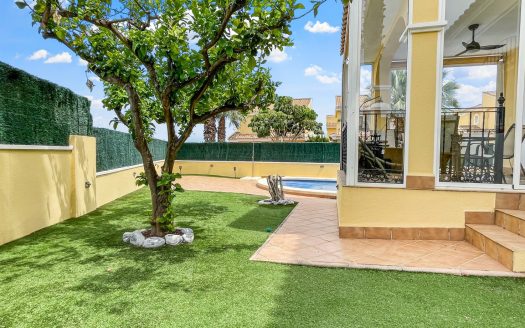 Detached Villa for sale in Orihuela Costa