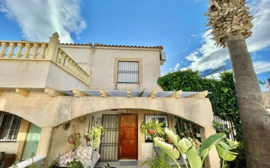 Quad House for sale in Playa Flamenca