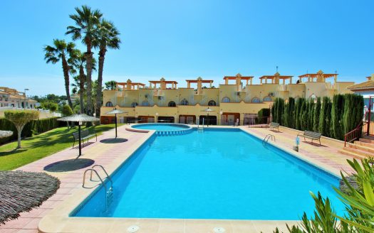 Townhouse for sale in Villamartin
