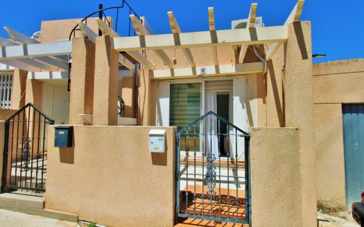 Bungalow for sale in Villamartin