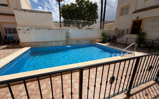 Townhouse for sale in Torremendo
