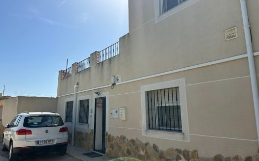 Townhouse for sale in Benejúzar