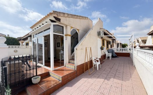 Townhouse for sale in La Zenia