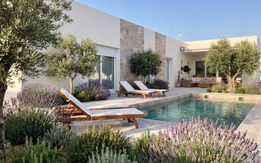 Custom Built New Villas in Pinoso (Alicante): Spacious Homes in Natural Surroundings