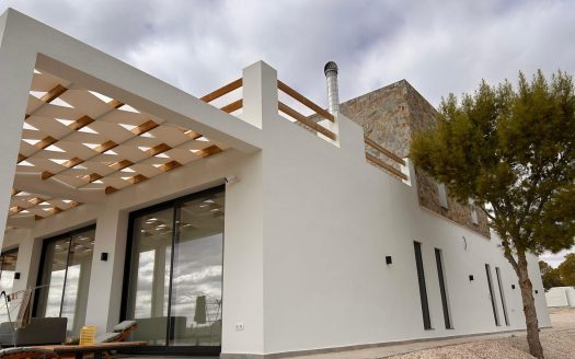 Custom Built New Villas in Pinoso (Alicante): Spacious Homes in Natural Surroundings
