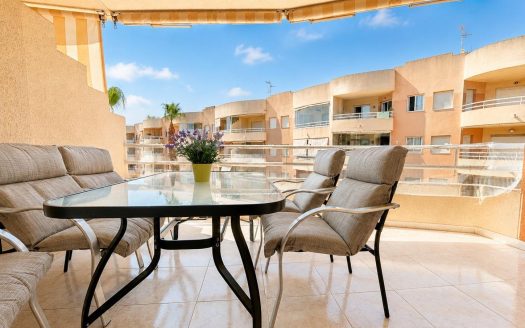 Apartment for sale in Dehesa de campoamor