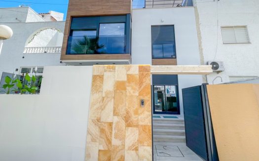 Townhouse for sale in Torrevieja