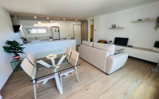 Apartment / Flat for sale in Entre Naranjo – Vistabella Golf