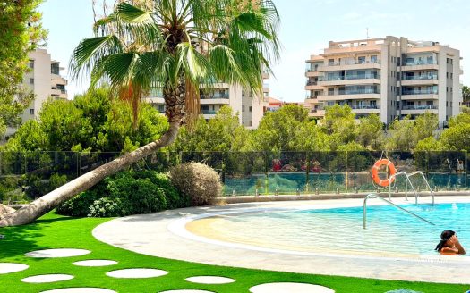 Apartment / Flat for sale in Orihuela Costa