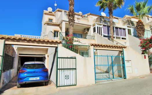 Townhouse for sale in Villamartin