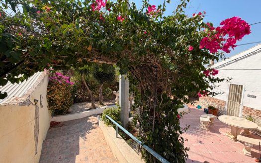 House for sale in Torremendo