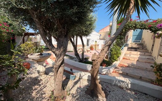 House for sale in Torremendo