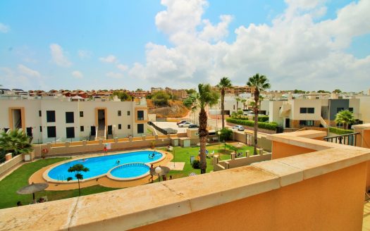 Townhouse for sale in Villamartin