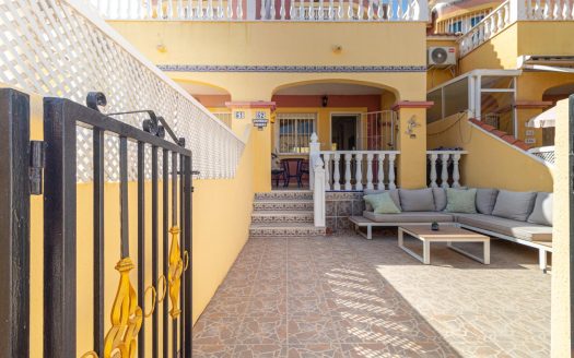 Terraced house for sale in Orihuela Costa