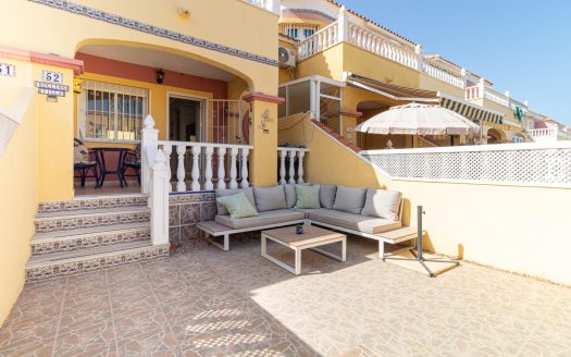 Terraced house for sale in Orihuela Costa