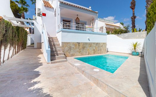 Villa for sale in Orihuela Costa
