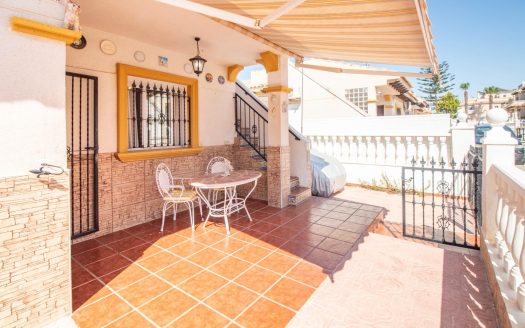 Terraced house for sale in Orihuela Costa