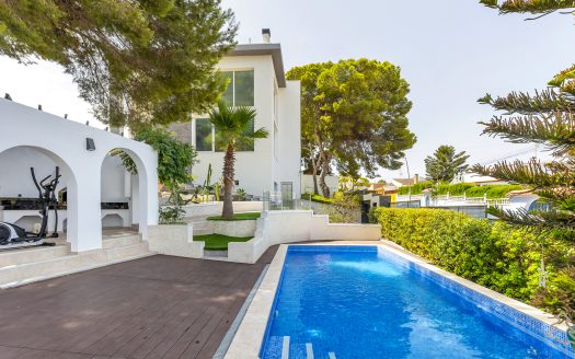 Villa for sale in Torrevieja