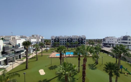Penthouse for sale in El Raso