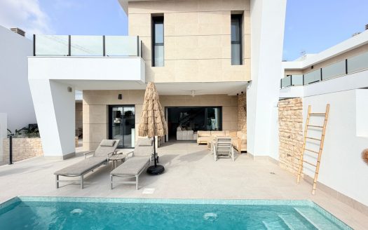 Villa * for sale in Dolores