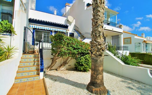 Bungalow for sale in Villamartin